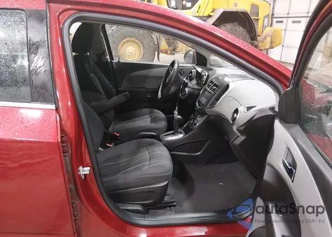 2016 Chevrolet Sonic Lt Auto z USA, uszkodzony, nr VIN 1G1JC5SH6G4112003